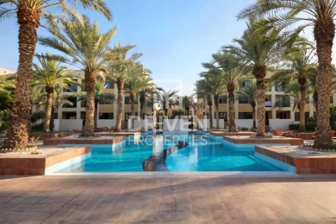 Dubai Investment Park, Dubai, BAE’de satılık bina 1005.68 m&sup2; No 744491 - fotoğraf 18
