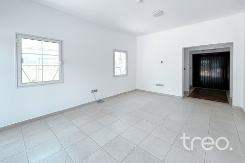 Villa Jumeirah Village Triangle, Dubaijā, AAE 2 istabas, 250 m2 Nr. 733170 - attēls 8