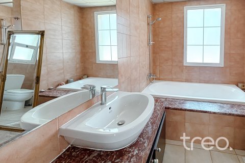 Villa Jumeirah Village Triangle, Dubaijā, AAE 2 istabas, 250 m2 Nr. 733170 - attēls 13