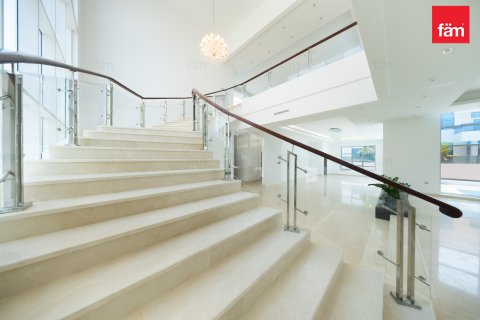 Vilë në Al Barsha, Dubai, Emiratet e Bashkuara Arabe 5 dhoma gjumi, 979.2 m2. № 726646 - Foto 4