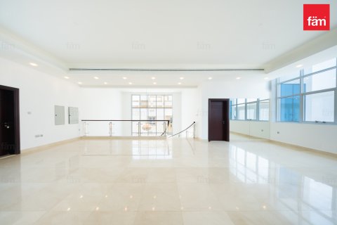 Vilë në Al Barsha, Dubai, Emiratet e Bashkuara Arabe 5 dhoma gjumi, 979.2 m2. № 726646 - Foto 8