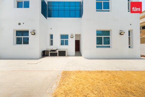 Vilë në Al Barsha, Dubai, Emiratet e Bashkuara Arabe 5 dhoma gjumi, 979.2 m2. № 726646 - Foto 14