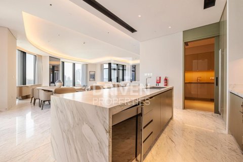 Downtown Dubai (Downtown Burj Dubai), Dubai, UAE의 임대용 아파트 침실 4개, 492.39제곱미터 번호 744944 - 사진 17