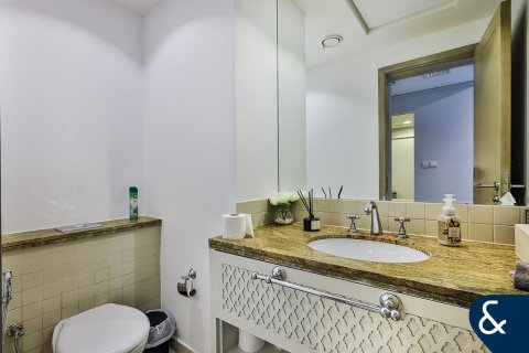 Downtown Dubai (Downtown Burj Dubai), UAE의 판매용 아파트 침실 1개, 97제곱미터 번호 666429 - 사진 6