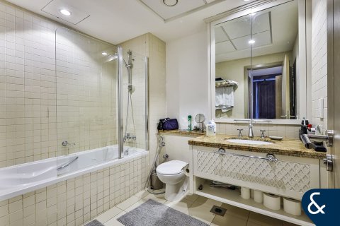 Downtown Dubai (Downtown Burj Dubai), UAE의 판매용 아파트 침실 1개, 97제곱미터 번호 666429 - 사진 9