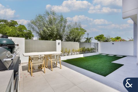 Villa Dubai Land, Dubaijā, AAE 4 istabas, 216 m2 Nr. 666439 - attēls 25