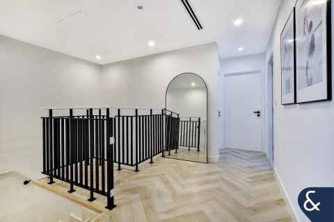 Villa Dubai Land, Dubaijā, AAE 4 istabas, 216 m2 Nr. 666439 - attēls 13