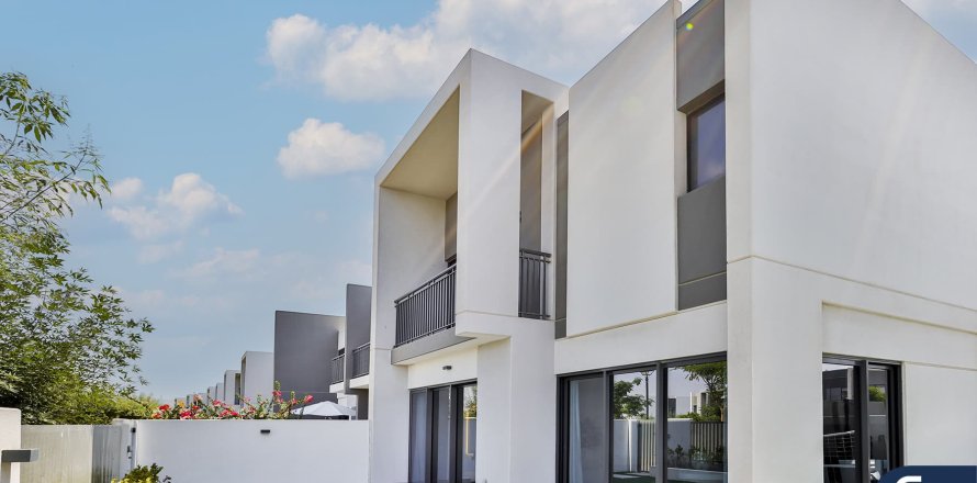 Вілла в Dubai Land, Дубай, ОАЕ 4 спальні, 216м2 № 666439