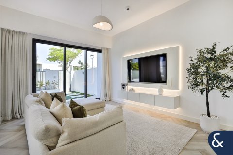 Villa Dubai Land, Dubaijā, AAE 4 istabas, 216 m2 Nr. 666439 - attēls 4