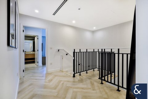 Villa Dubai Land, Dubaijā, AAE 4 istabas, 216 m2 Nr. 666439 - attēls 12