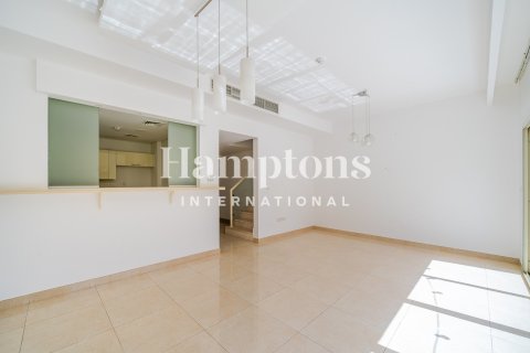 Kuća u nizu u gradu Jumeirah Golf Estates, Dubai, UAE 2 spavaće sobe, 134.39905398 m2 Br. 701850 - Slika 4