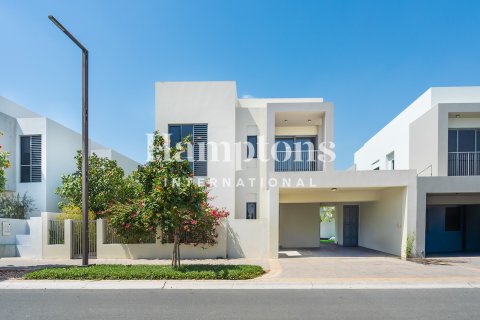 Dubai Hills Estate、Dubai、UAEにあるヴィラ 4ベッドルーム、450.26 m2 No701846