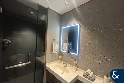 Müüa korter asukohaga Jumeirah Lake Towers, Dubai, AÜE: 1 magamistoaga, 81 m² Nr 697678 - pilt 7