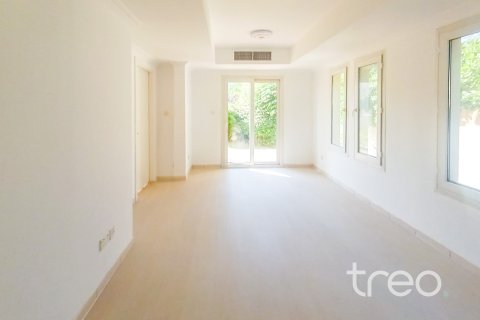 Townhouse di The Springs, Dubai, UEA 2 kamar tidur, 156.63 m2 nomor 739352 - foto 3