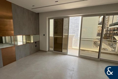 Casa urbana para venda em Jumeirah Village Circle, Dubai, EAU 4 quartos, 285 m2 № 697963 - foto 11