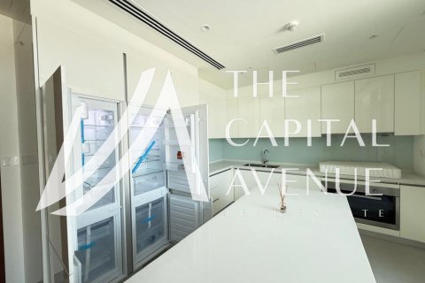 Villa in affitto a Abu Dhabi, EAU 4 camere da letto, 538 mq. № 652778 - foto 5