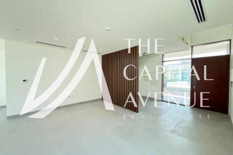 Villa in affitto a Abu Dhabi, EAU 4 camere da letto, 538 mq. № 652778 - foto 3