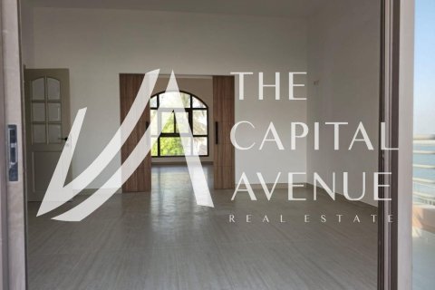 Villa à louer à Abu Dhabi, EAU 5 chambres, 528 m2 № 652775 - photo 4