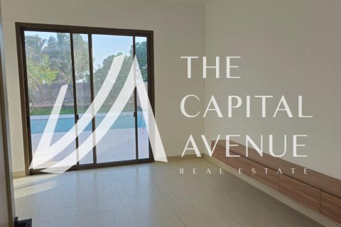 Villa à louer à Abu Dhabi, EAU 5 chambres, 528 m2 № 652775 - photo 10