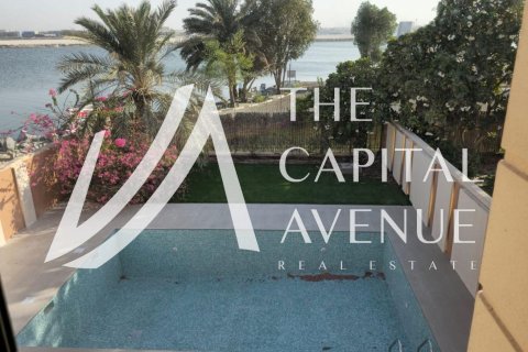 Villa à louer à Abu Dhabi, EAU 5 chambres, 528 m2 № 652775 - photo 9