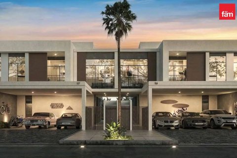 Villa in Dubai, UAE 4 bedrooms, 369.6 sq.m. № 695264 - photo 2