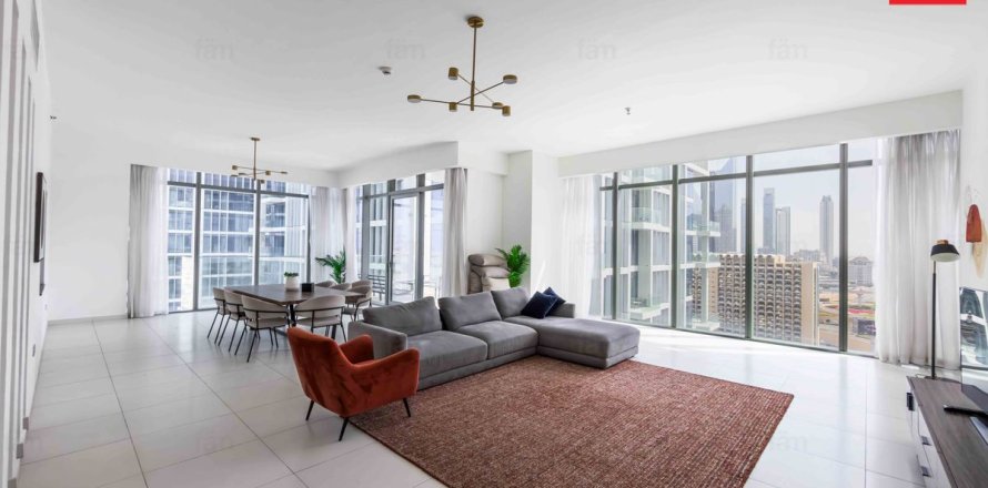 דירה ב Downtown Dubai (Downtown Burj Dubai), Dubai, איחוד האמירויות 3 חדרי שינה, 223 מ"ר מספר 695233