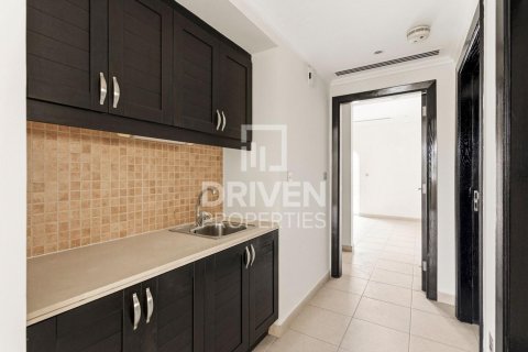 Vila di Jumeirah Park, Dubai, UAE 3 bilik tidur, 541.16 meter persegi № 757238 - foto 19