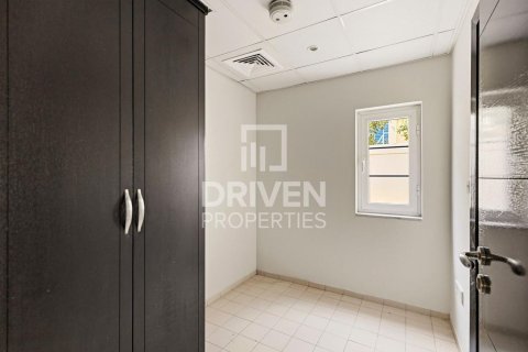 Vila di Jumeirah Park, Dubai, UAE 3 bilik tidur, 541.16 meter persegi № 757238 - foto 15