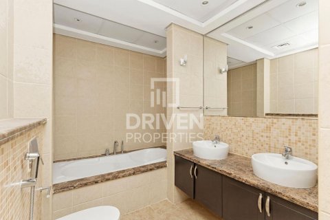 Vila di Jumeirah Park, Dubai, UAE 3 bilik tidur, 541.16 meter persegi № 757238 - foto 24