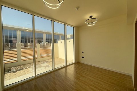 Villa in Dubai, UAE 3 bedrooms, 105.7 sq.m. № 635765 - photo 9