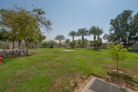 Villa in vendita a Al Safa, Dubai, EAU 4 camere da letto, 2317.93 mq. № 748972 - foto 15