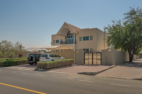 Villa in vendita a Al Safa, Dubai, EAU 4 camere da letto, 2317.93 mq. № 748972 - foto 5
