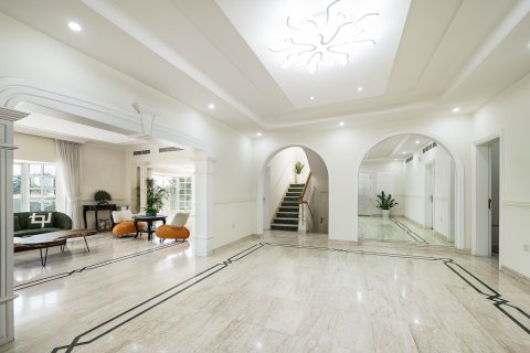 Villa in vendita a Al Safa, Dubai, EAU 4 camere da letto, 2317.93 mq. № 748972 - foto 2