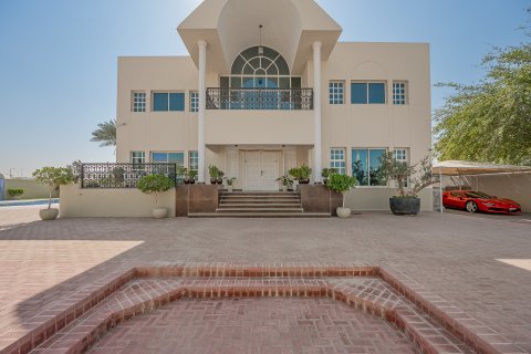 Villa in vendita a Al Safa, Dubai, EAU 4 camere da letto, 2317.93 mq. № 748972 - foto 1