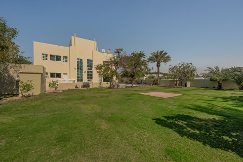 Villa in vendita a Al Safa, Dubai, EAU 4 camere da letto, 2317.93 mq. № 748972 - foto 4