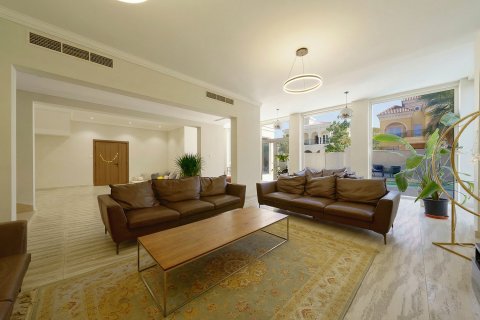 Vila u gradu The Villa, Dubai, UAE 5 spavaće sobe, 791.07 m2 Br. 748970 - Slika 5