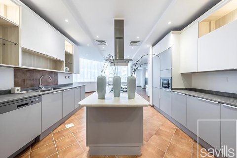Villa til leie i Umm Suqeim, Dubai, Emiratene 5 soverom, 3716.03 kvm Nr. 747897 - Foto 2