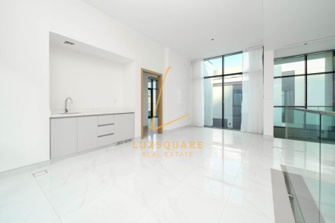 Villa sa Al Furjan, Dubai, UAE 4 silid-tulugan, 548 sq.m. № 720044 - larawan 3