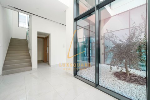 Villa sa Al Furjan, Dubai, UAE 4 silid-tulugan, 548 sq.m. № 720044 - larawan 30