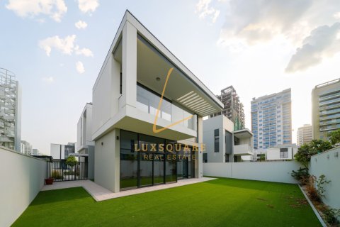 וילה ב Al Furjan, Dubai, איחוד האמירויות 4 חדרי שינה, 548 מ