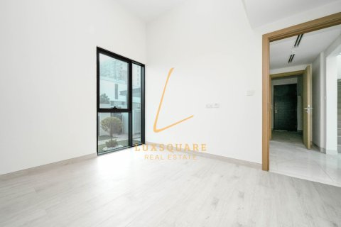 Villa sa Al Furjan, Dubai, UAE 4 silid-tulugan, 548 sq.m. № 720044 - larawan 8