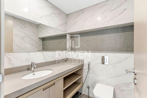 Appartamento in affitto a Al Satwa, Dubai, EAU 3 camere da letto, 222.97 mq. № 745164 - foto 16