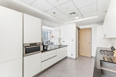 Appartamento in affitto a Al Satwa, Dubai, EAU 3 camere da letto, 222.97 mq. № 745164 - foto 15