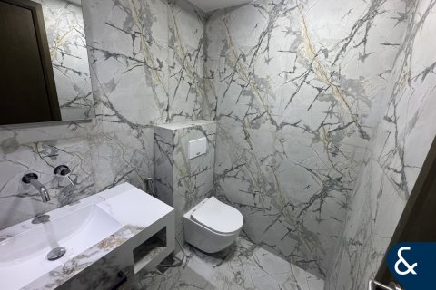 Зняти в оренду квартиру в Даунтаун Дубай (Даунтаун Бурдж Дубай), ОАЕ 2 спальні, 115м2, № 685357 - фото 10