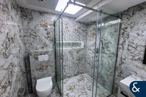 Зняти в оренду квартиру в Даунтаун Дубай (Даунтаун Бурдж Дубай), ОАЕ 2 спальні, 115м2, № 685357 - фото 20