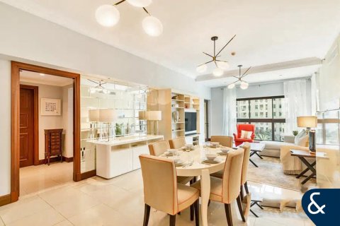 Apartment in GOLDEN MILE in Palm Jumeirah, Dubai, UAE 2 bedrooms, 166 sq.m. № 685355 - photo 8