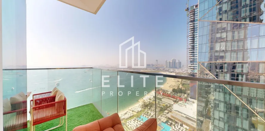 Apartment in Jumeirah Beach Residence, Dubai, UAE 2 bedrooms, 131 sq.m. № 647527