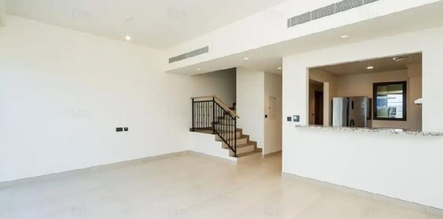 Casa urbana em Dubai, EAU 4 quartos, 144.1 m2 № 758368