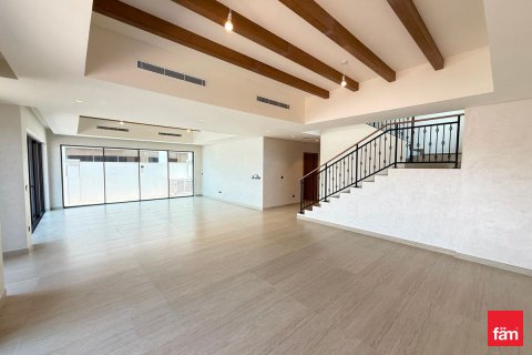 Vila u gradu Dubai, UAE 6 spavaće sobe, 462.6 m2 Br. 758372 - Slika 6