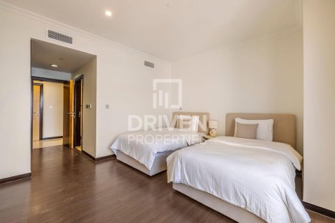 Huoneisto Jumeirah Beach Residence, Dubai, Arabiemiraatit 2 makuuhuonetta, 135.92 m2 № 746043 - kuva 9
